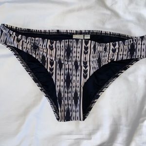 Lspace white and black bottoms